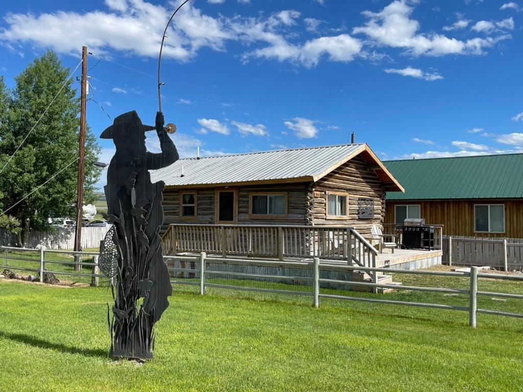 Sportsman Lodge Melrose Mt Butte Exterior photo